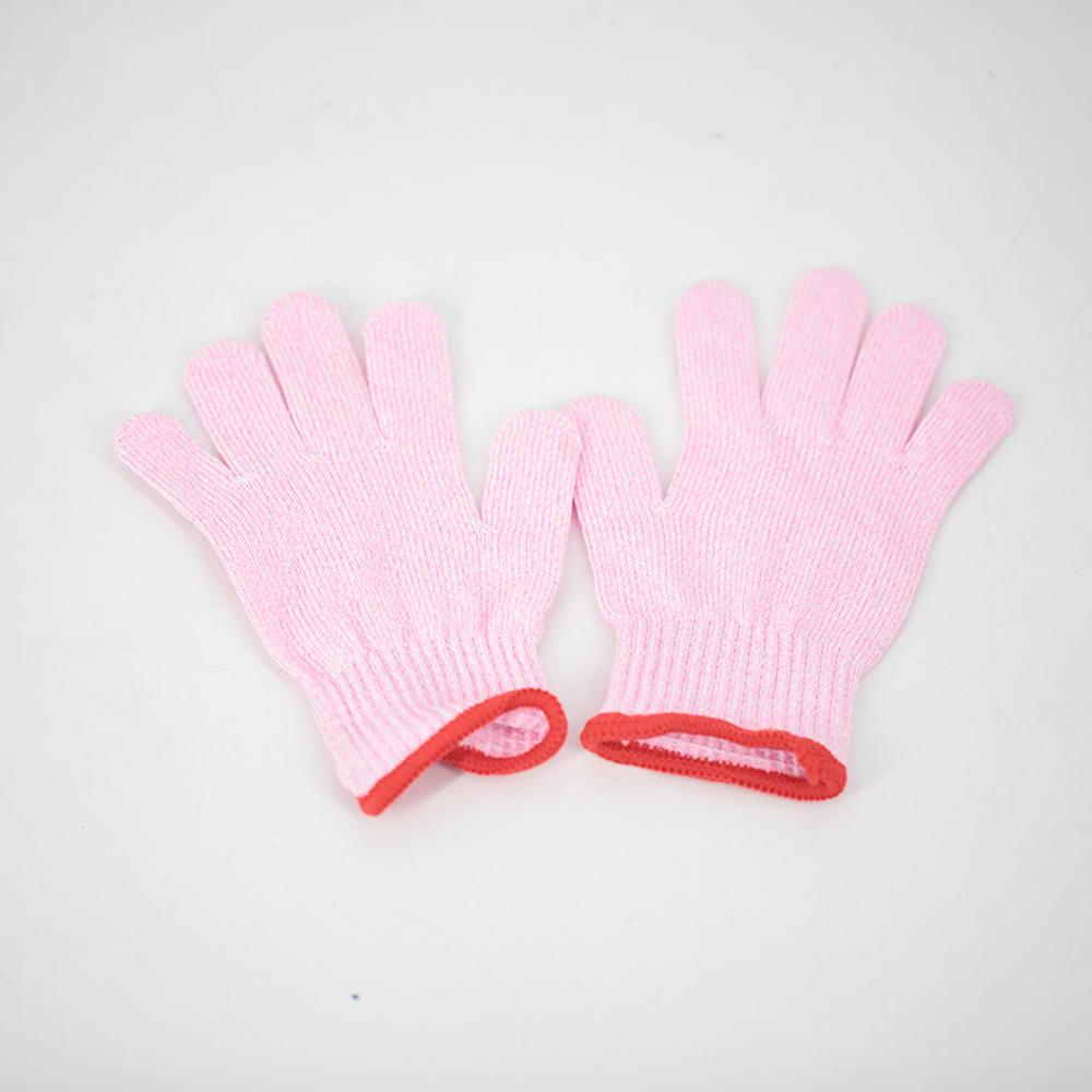 Children's cut resistant gloves