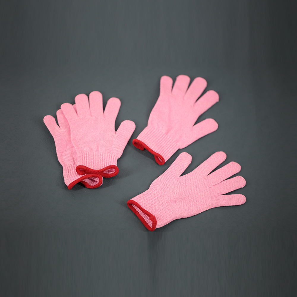 Children's cut resistant gloves