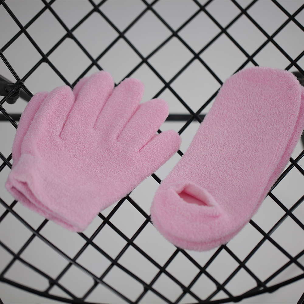 Feather yarn gel spa socks and gloves set