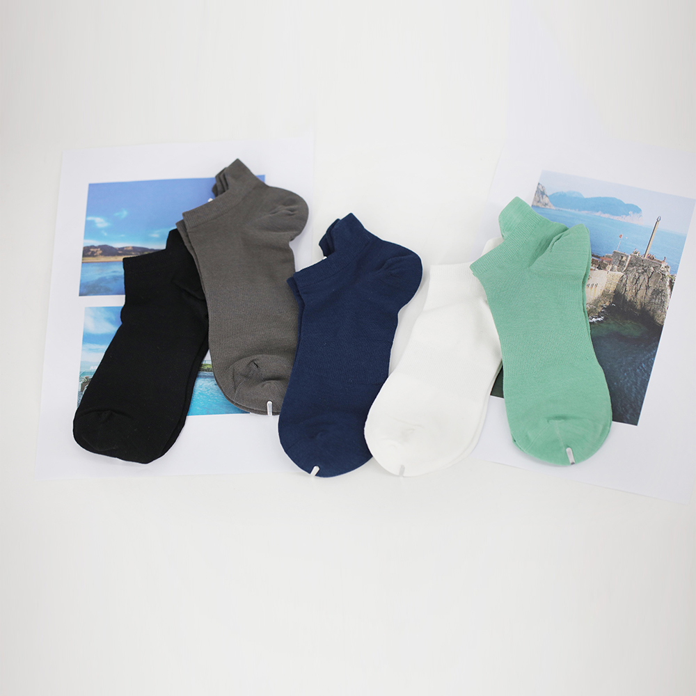 Men's low top casual cotton socks