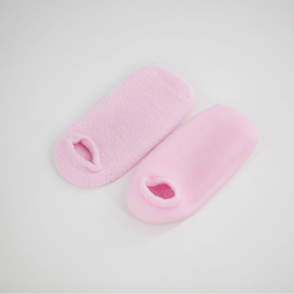 Feather yarn gel spa socks and gloves set