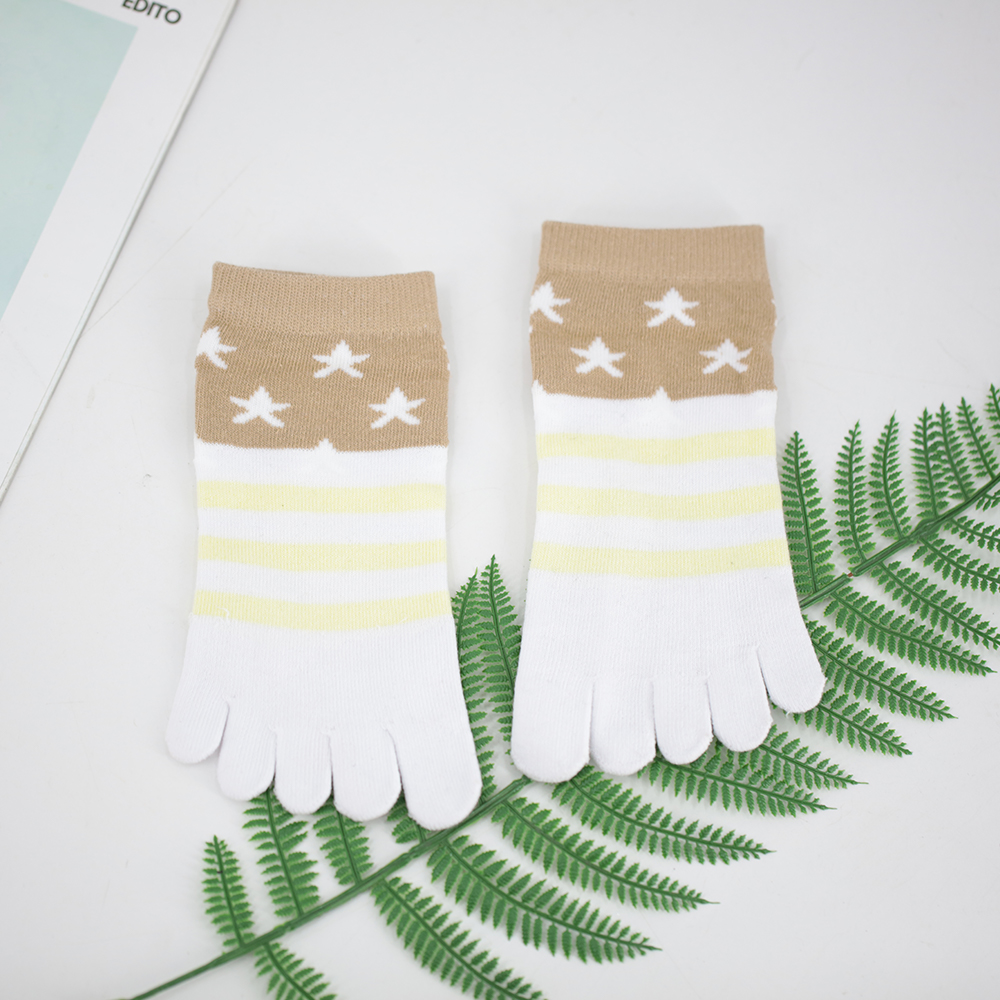 Triped five-toed short socks