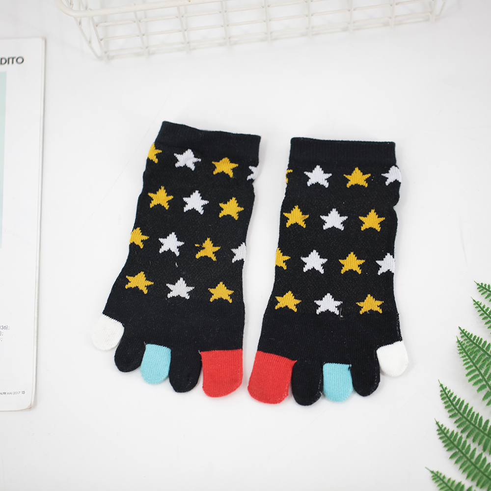 Five-pointed star short five-toed socks