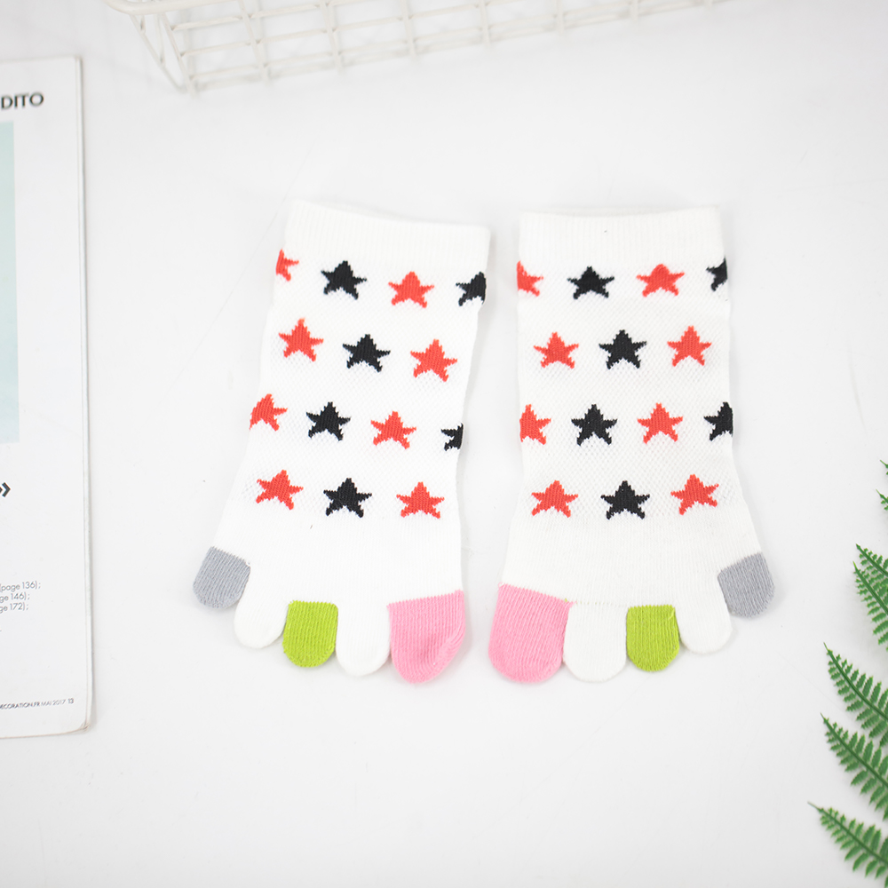 Five-pointed star short five-toed socks