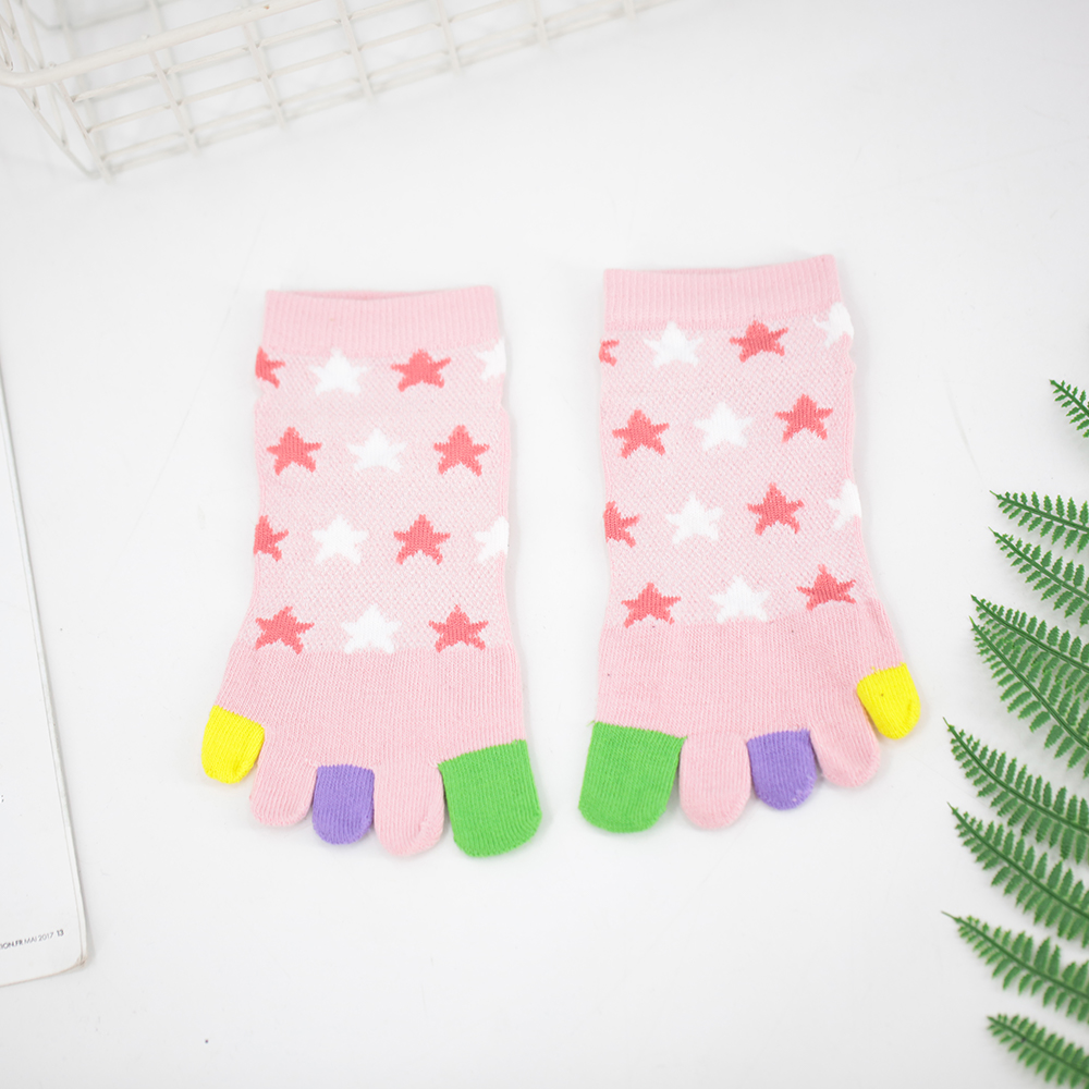 Five-pointed star short five-toed socks