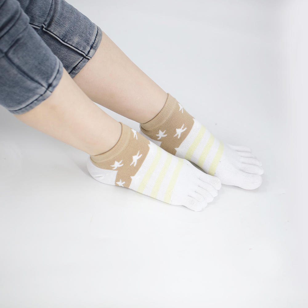 Triped five-toed short socks