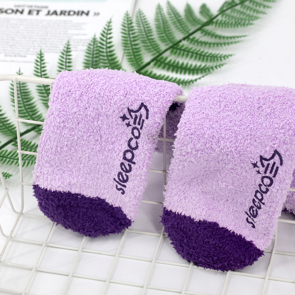 Mid tube casual plush socks