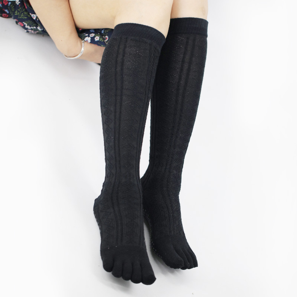 Striped mesh mid tube yoga socks