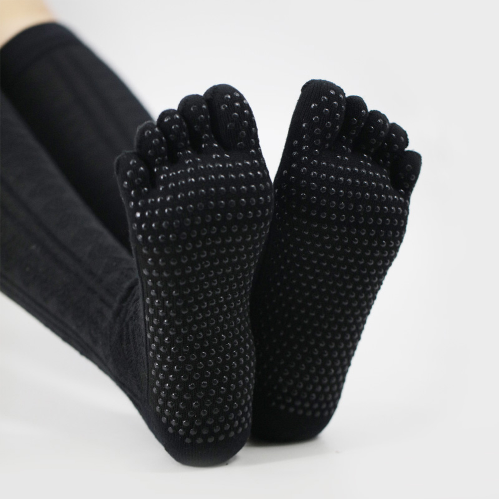 Striped mesh mid tube yoga socks