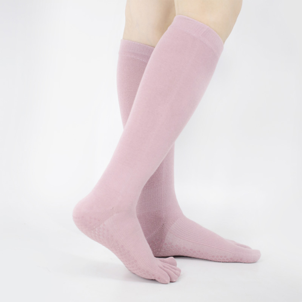 Solid color mid tube yoga socks