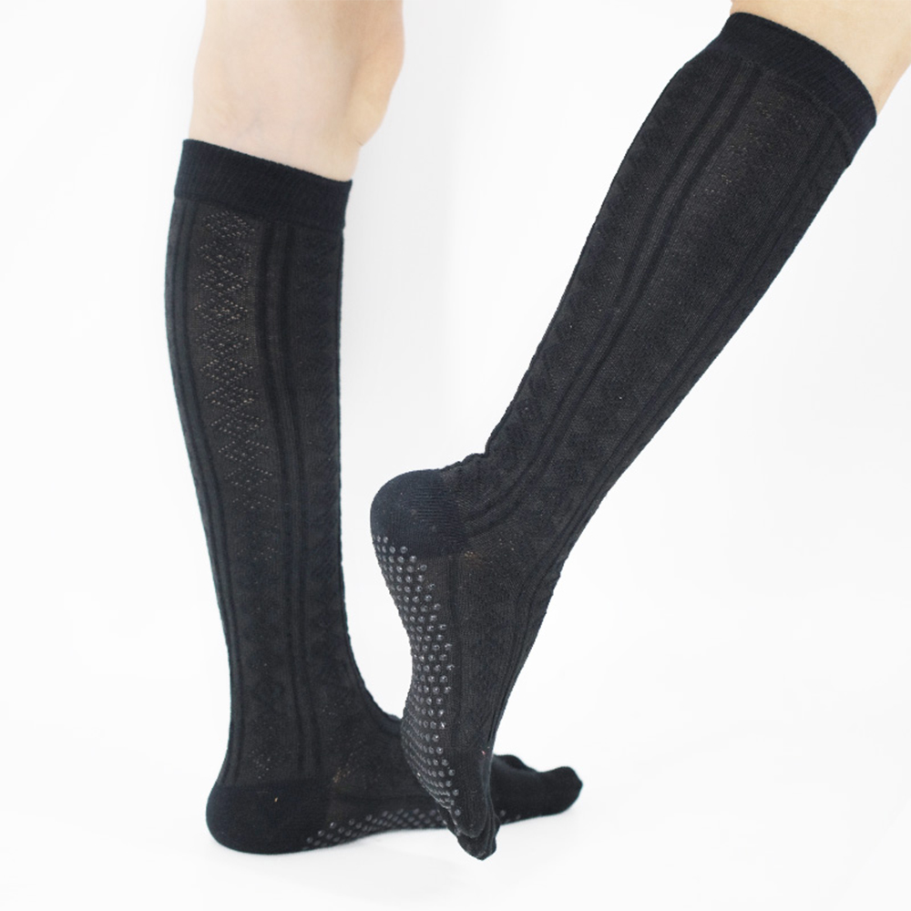 Striped mesh mid tube yoga socks