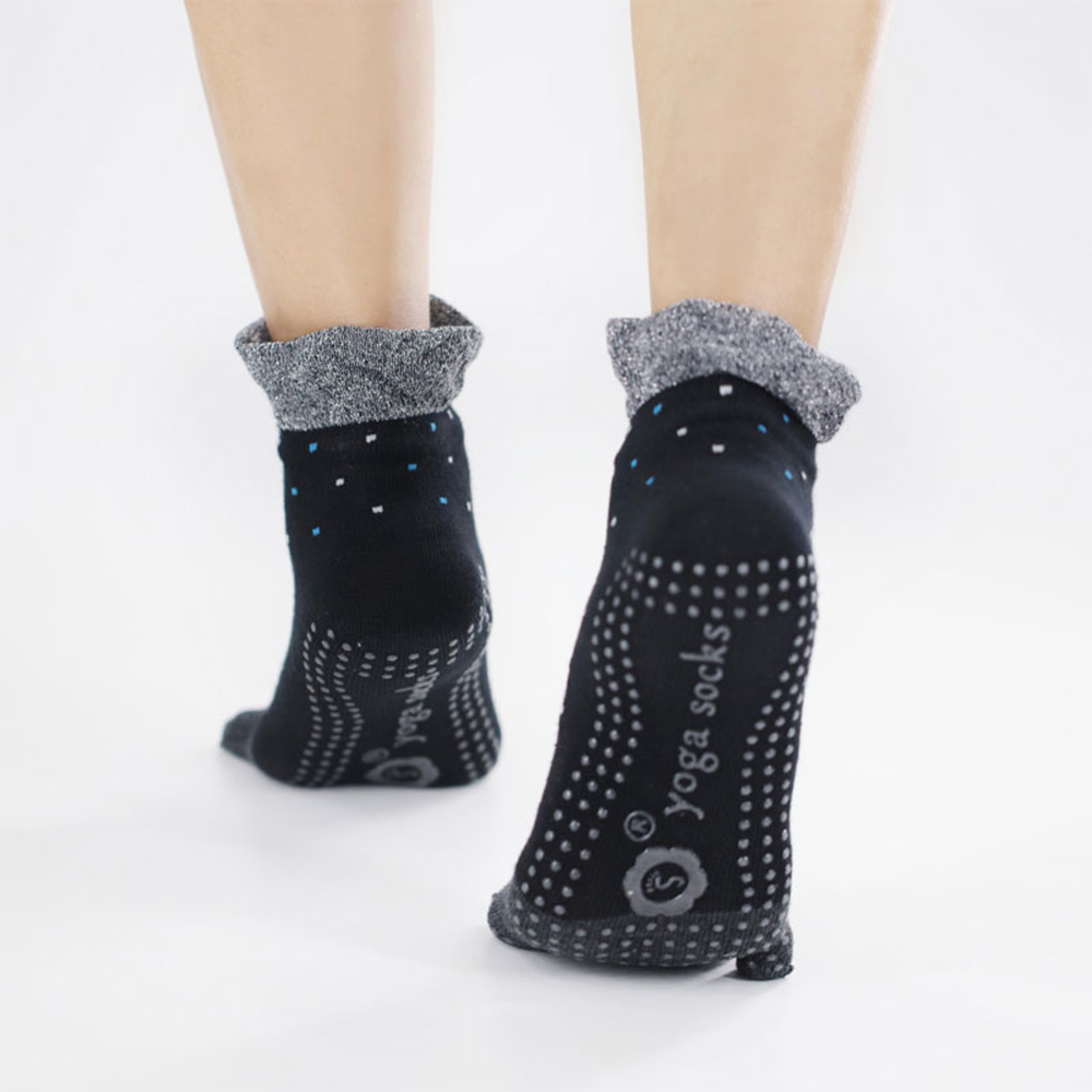 Lightweight breathable five toe full toe yoga socks