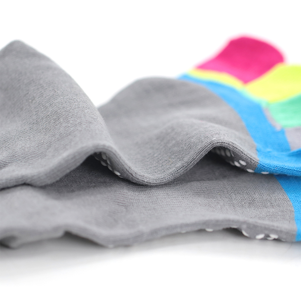 Five toed colorful yoga socks