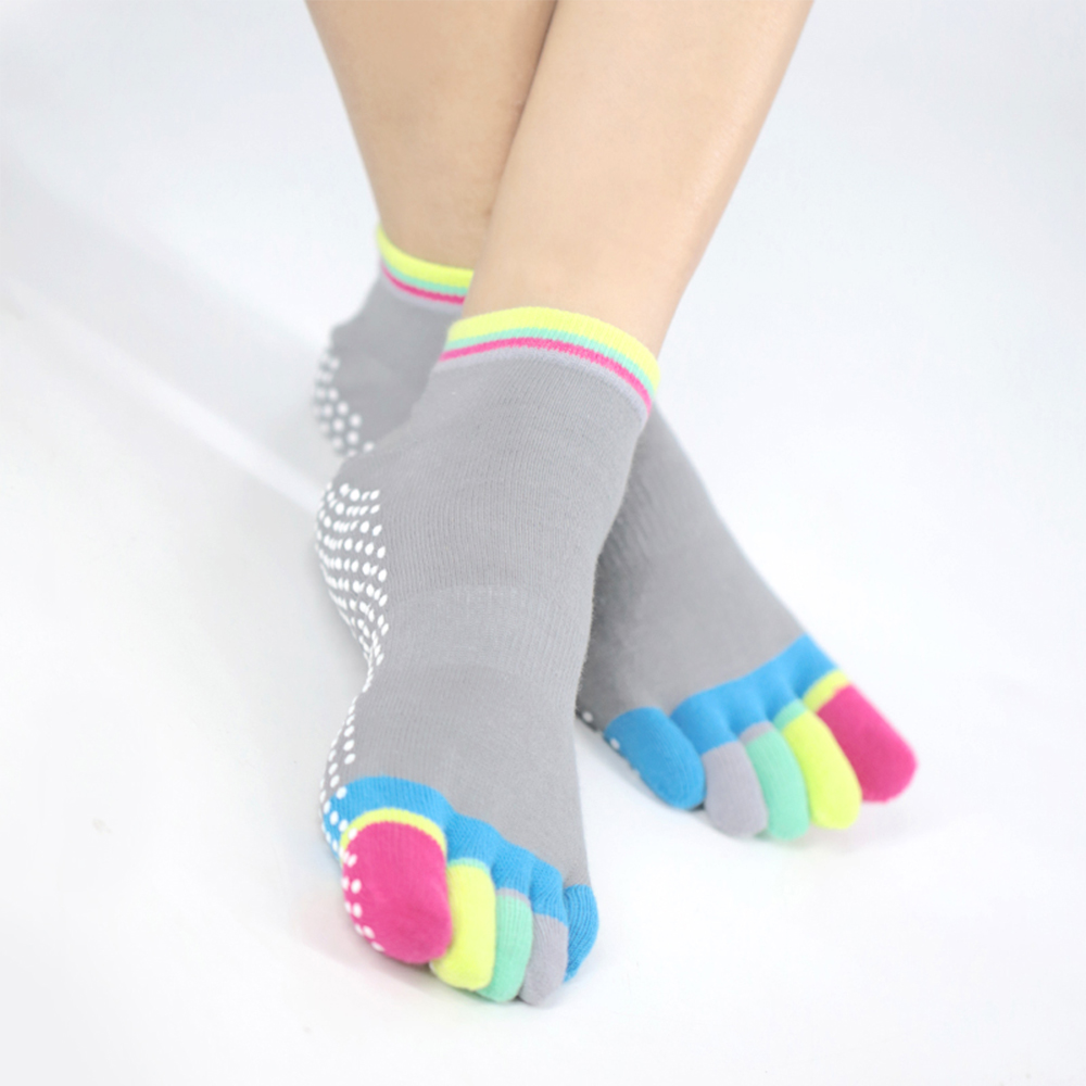 Five toed colorful yoga socks