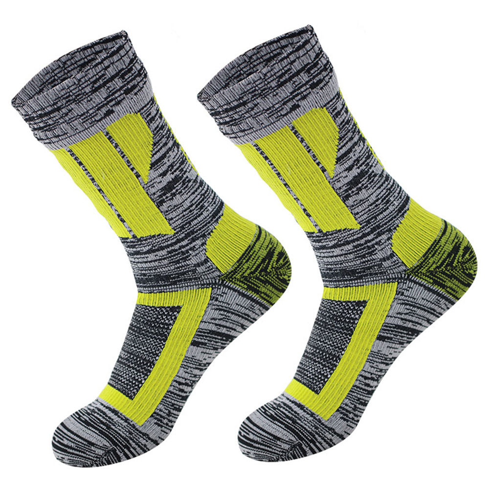 Adult non-dispensing long waterproof ski socks