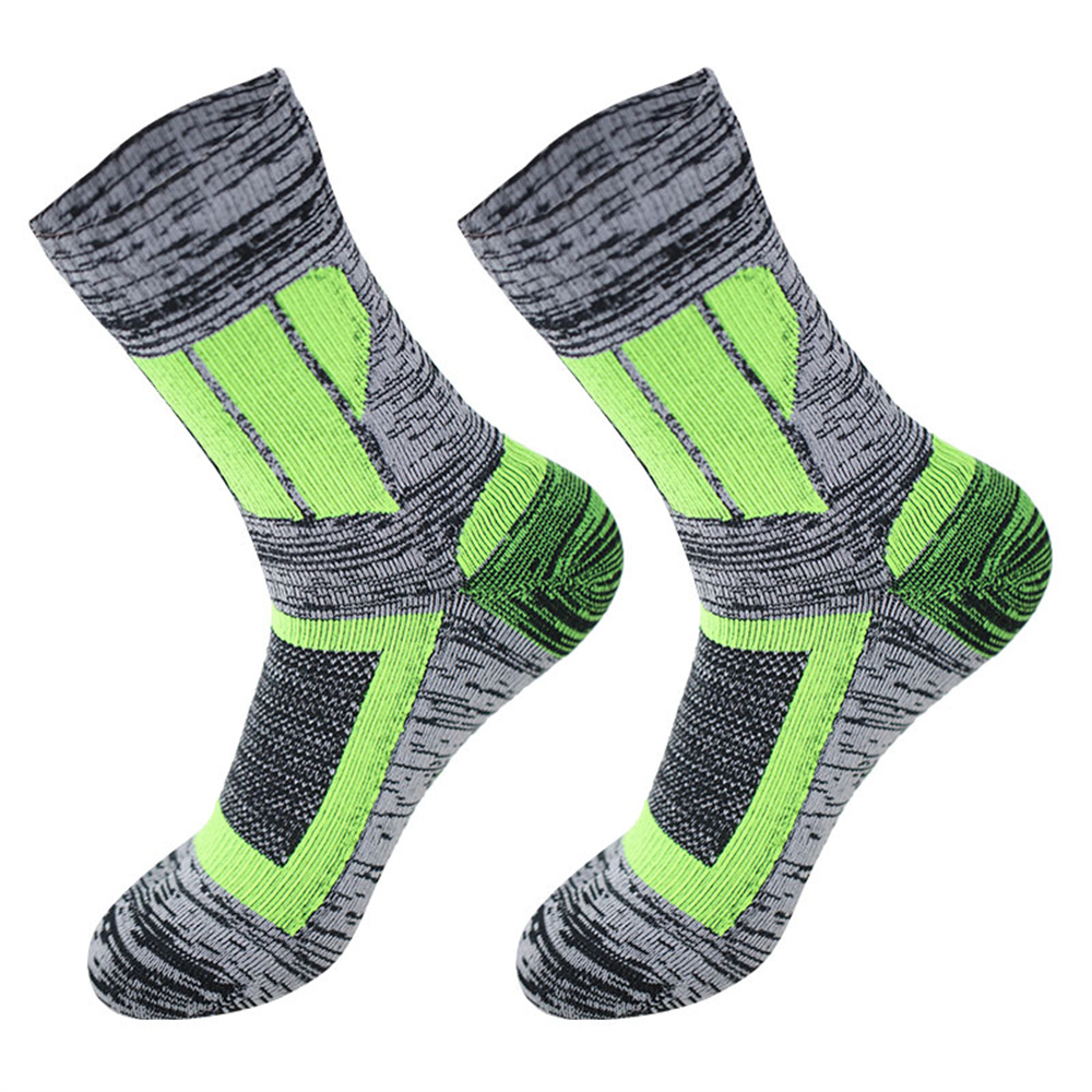 Adult non-dispensing long waterproof ski socks