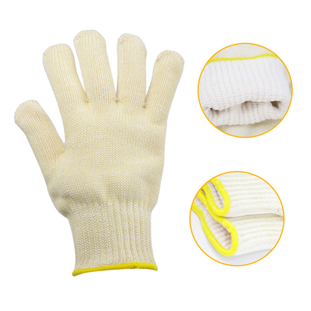 Extreme heat resistant aramid silicone gloves