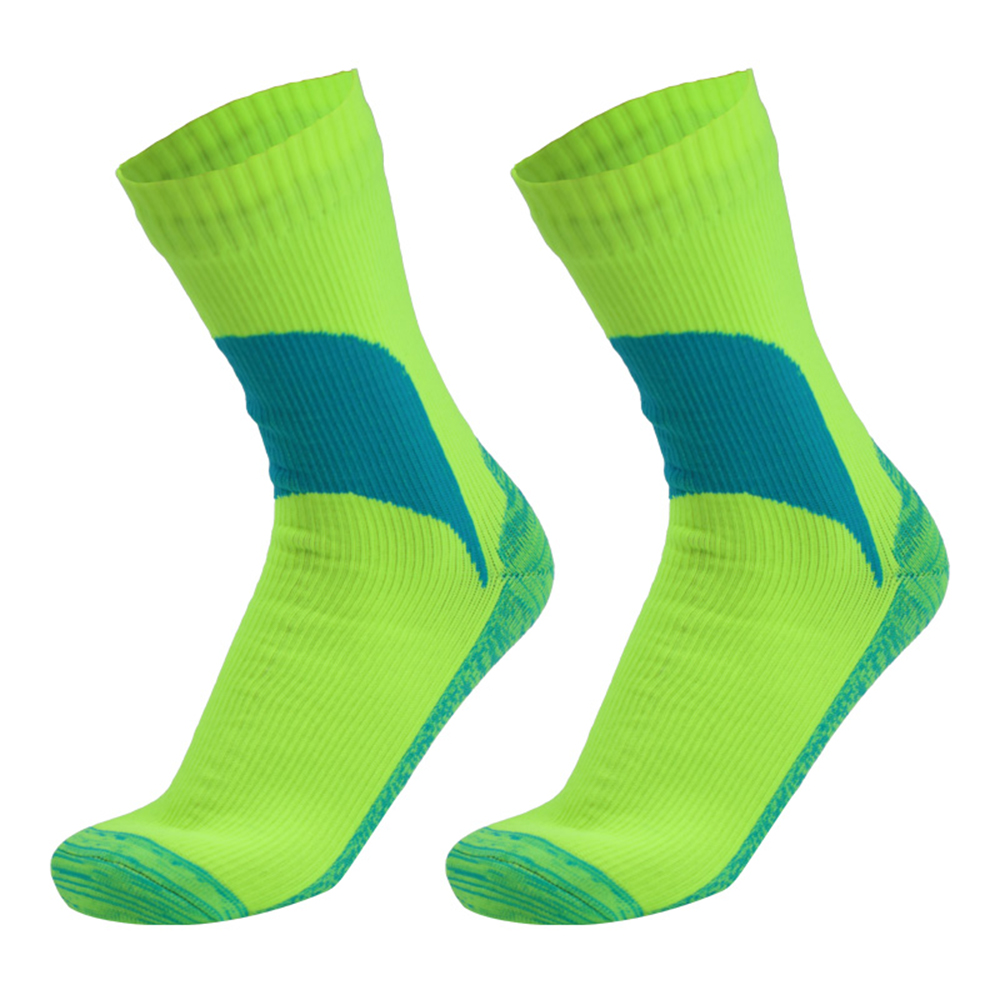 Adult non-dispensing waterproof knitted socks