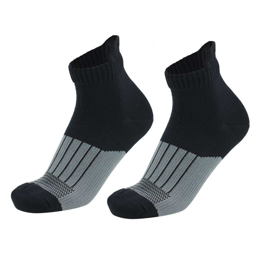 Adult non-dispensing waterproof knitted socks