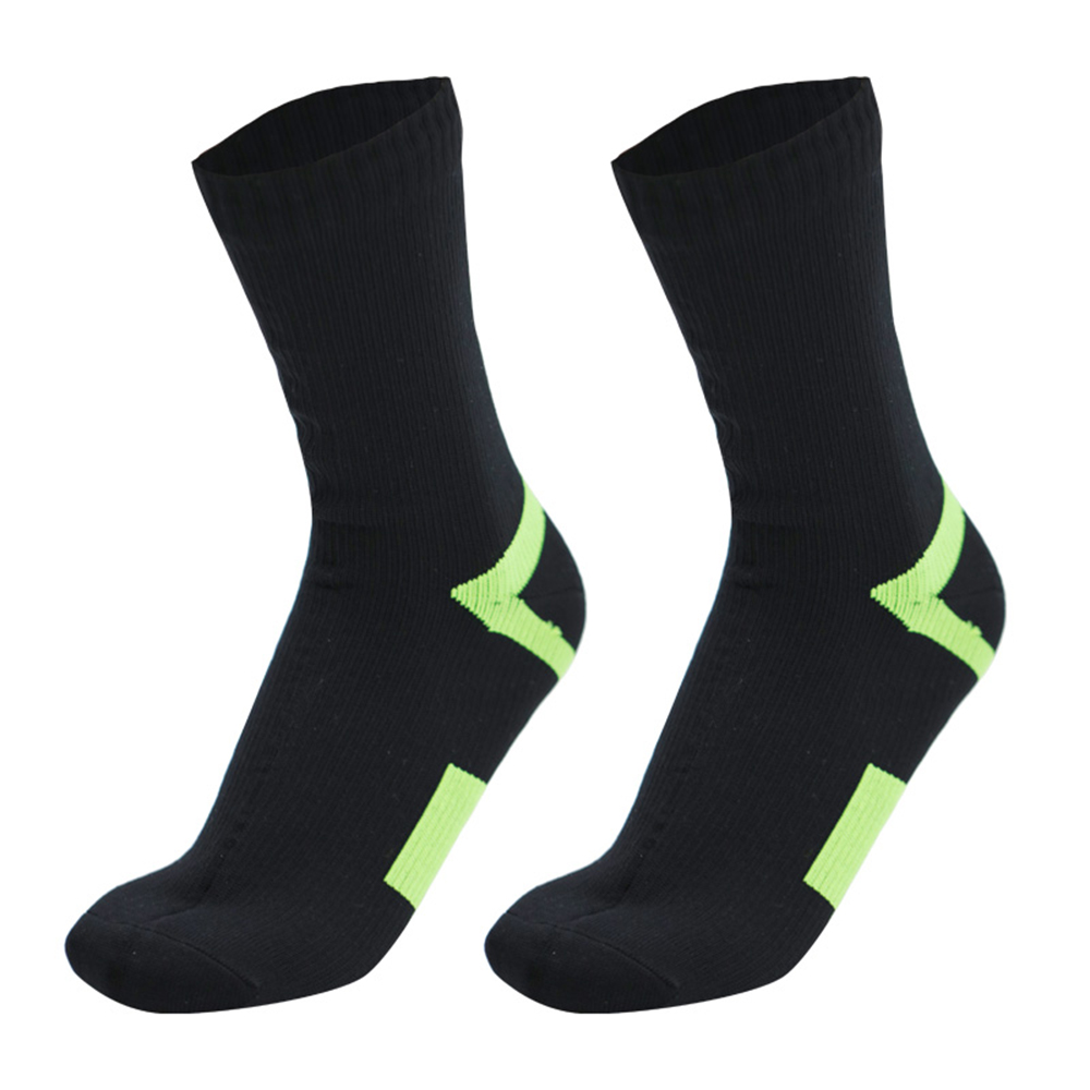 Adult non-dispensing waterproof knitted socks