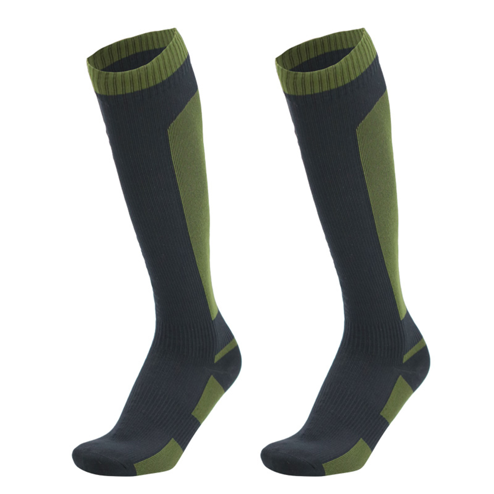 Adult non-dispensing waterproof knitted socks